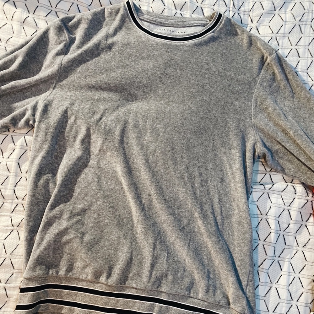 Mens crewneck